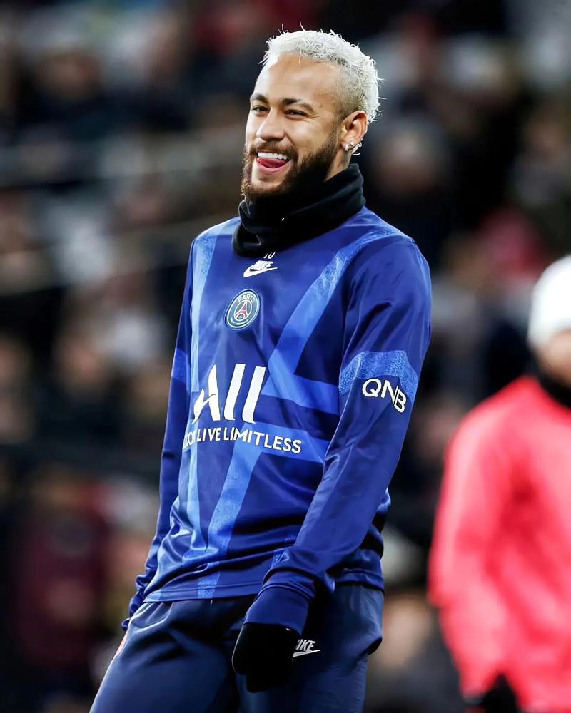 湖人询价奥科罗，拟用到期合同加克内克特筹码提升防守效率